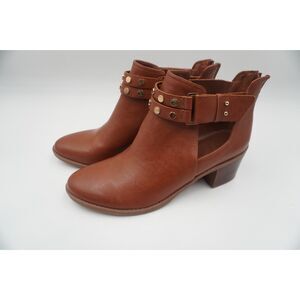 New Bar III Wiley Round Toe Women Brown Bootie Size 11